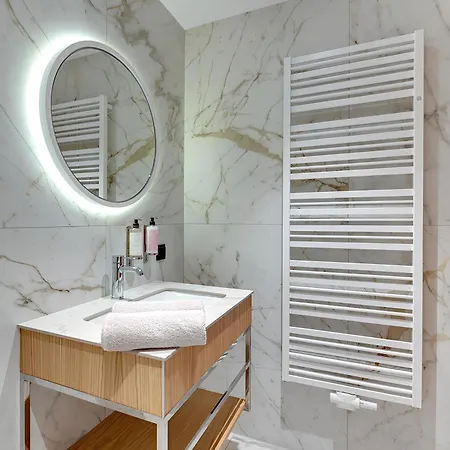 Deo Plaza Premium & Apartamento *