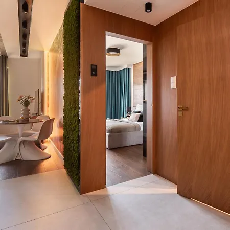Deo Plaza Apartman *
